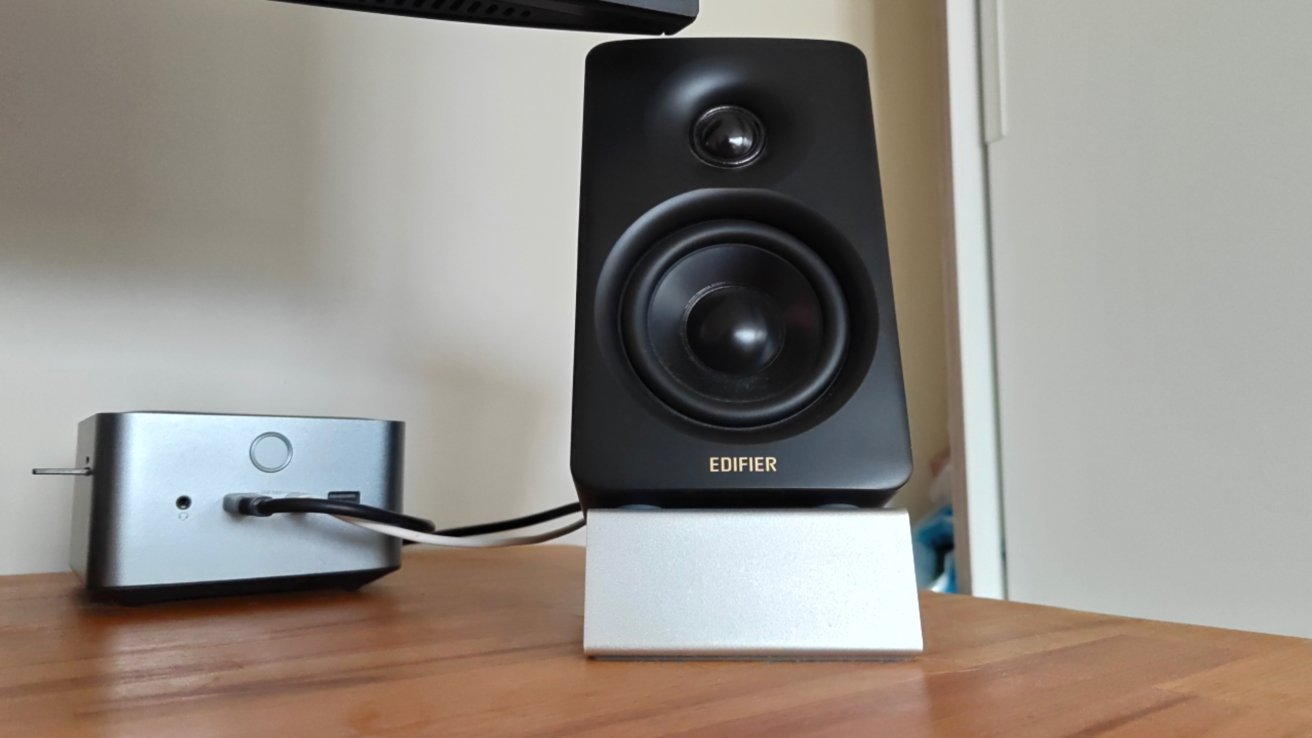 M60 Edifice Reviews: Big Sound in Small Package